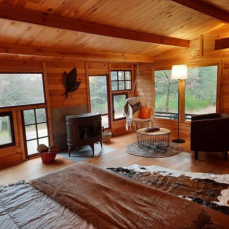 Domaine De La Vitarelle Glamping Villaniere Exterior photo